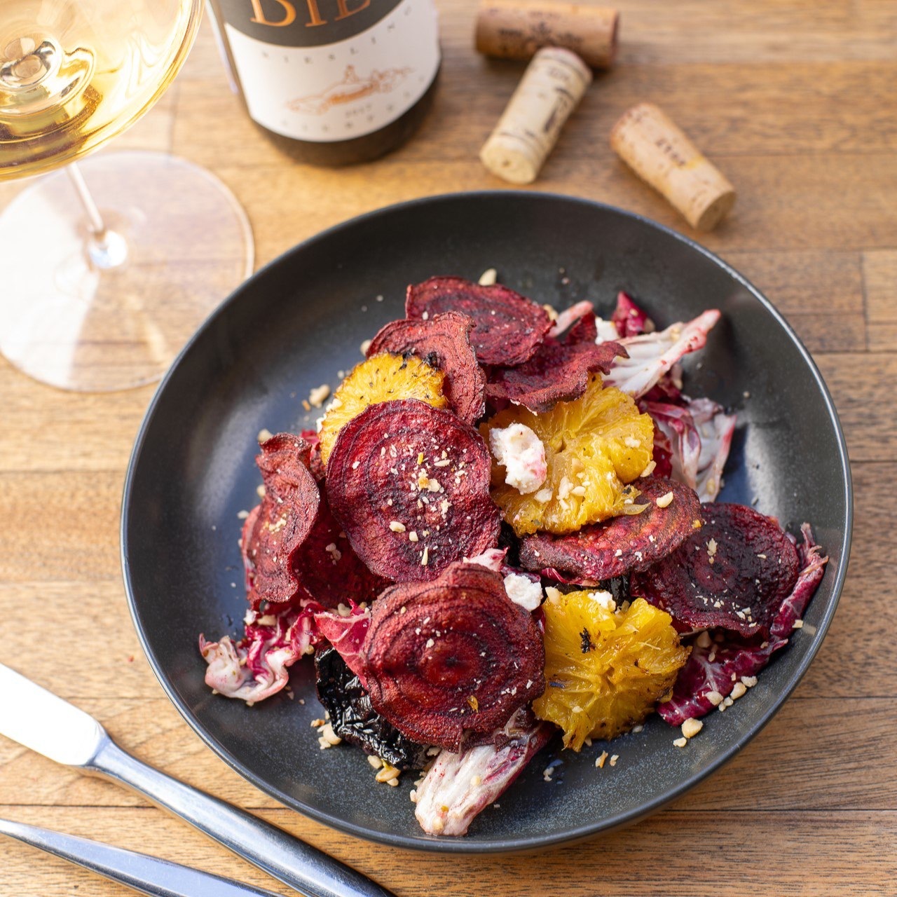 Салат из запеченой молодой свеклы